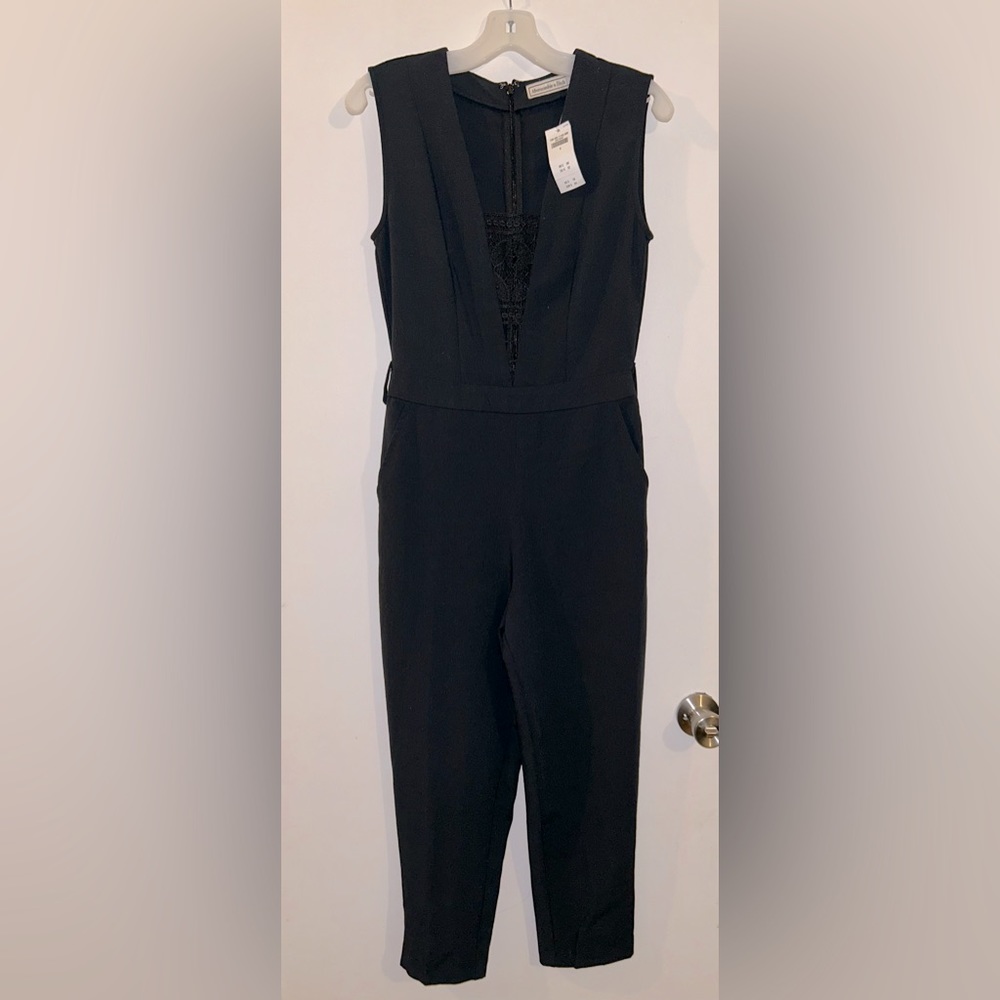 NWT Abercrombie & Fitch Jumpsuit Regular - Size 0